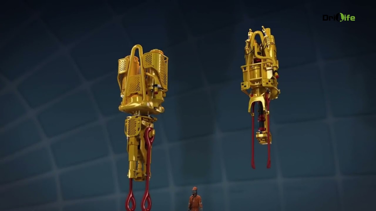 Top drive drilling rigs