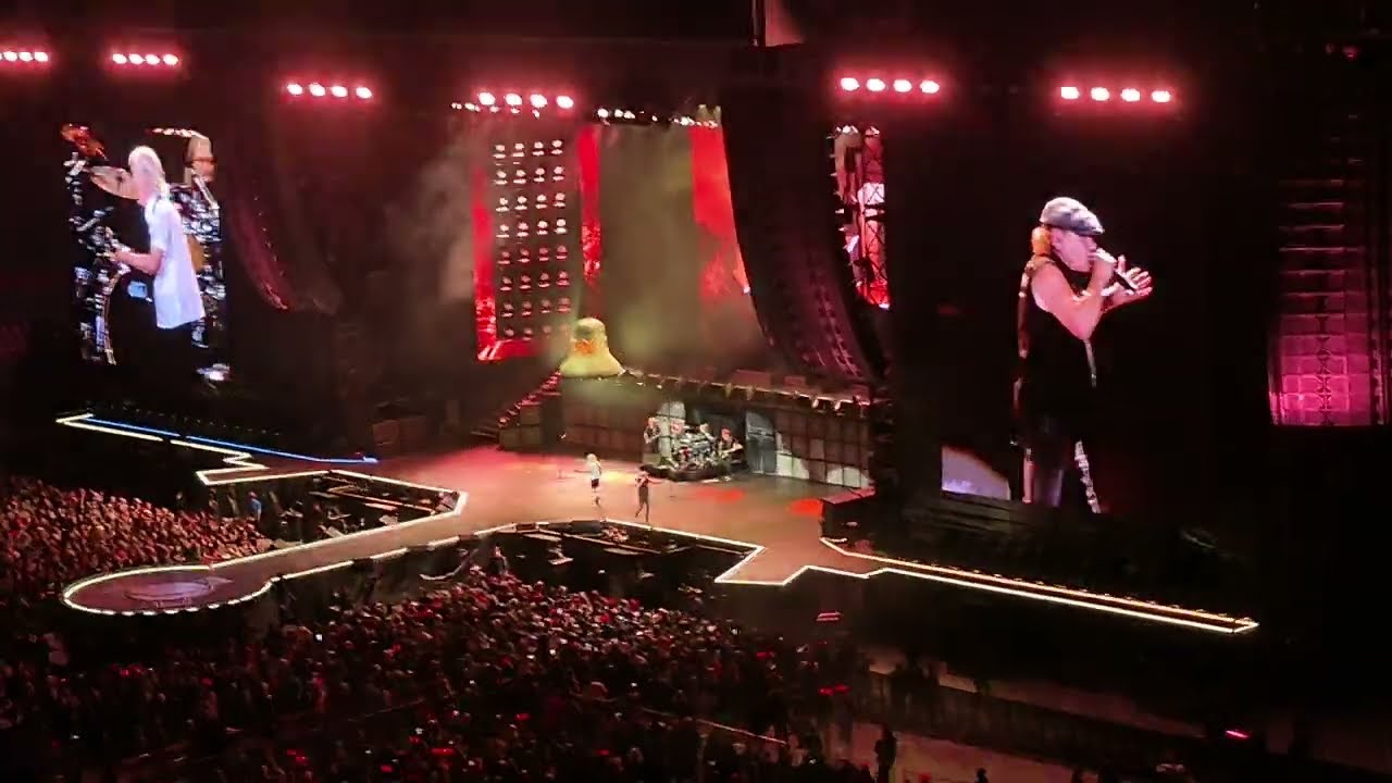 AC/DC | Hells Bells | Vancouver BC, April 22nd 2025