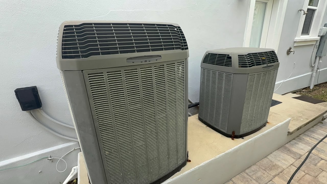 Door zone Trane XL 14 i & XL. 19i  heat  pumps  ￼running in cool mode.