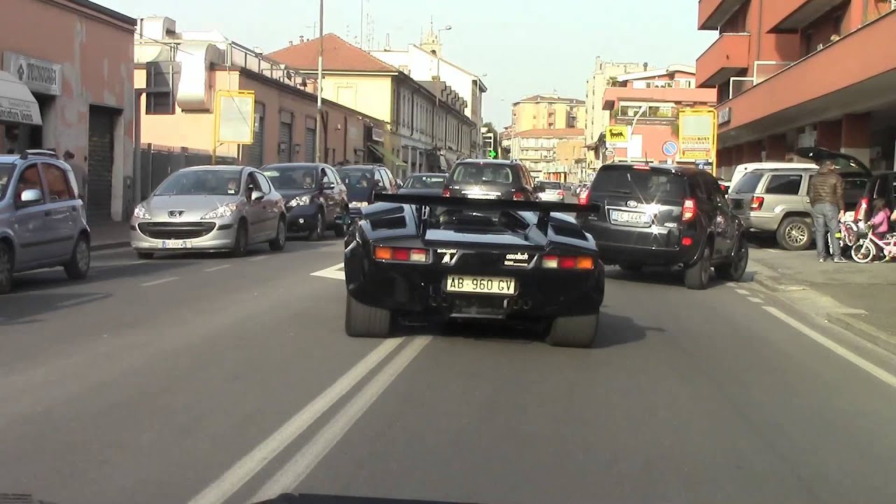 Chasing a Lamborghini COUNTACH!!! Great V12 Sound