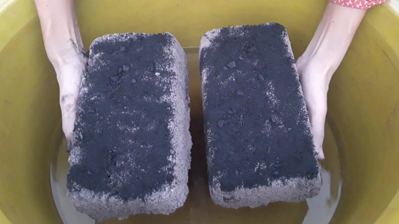 New Black grainy bars coated with charcoal powder crumbling in lots of water+floor dry crumbling 😴💤💦