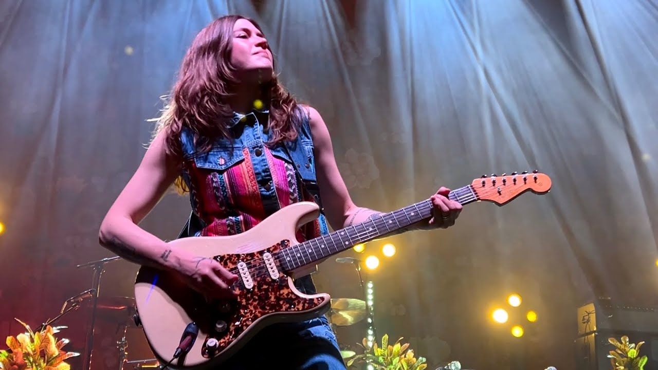 Larkin Poe - Summertime Sunset (2025 Bloom Tour - O2 Institute, Birmingham - 22/10/2025)