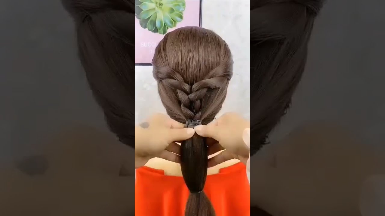 Id&eacute;es Coiffures Simples et Rapides 👩 - Tuto Coiffure 👱&zwj;♀️ - Coiffure Femme 👩🏼&zwj;🦰  #coiffures #shorts
