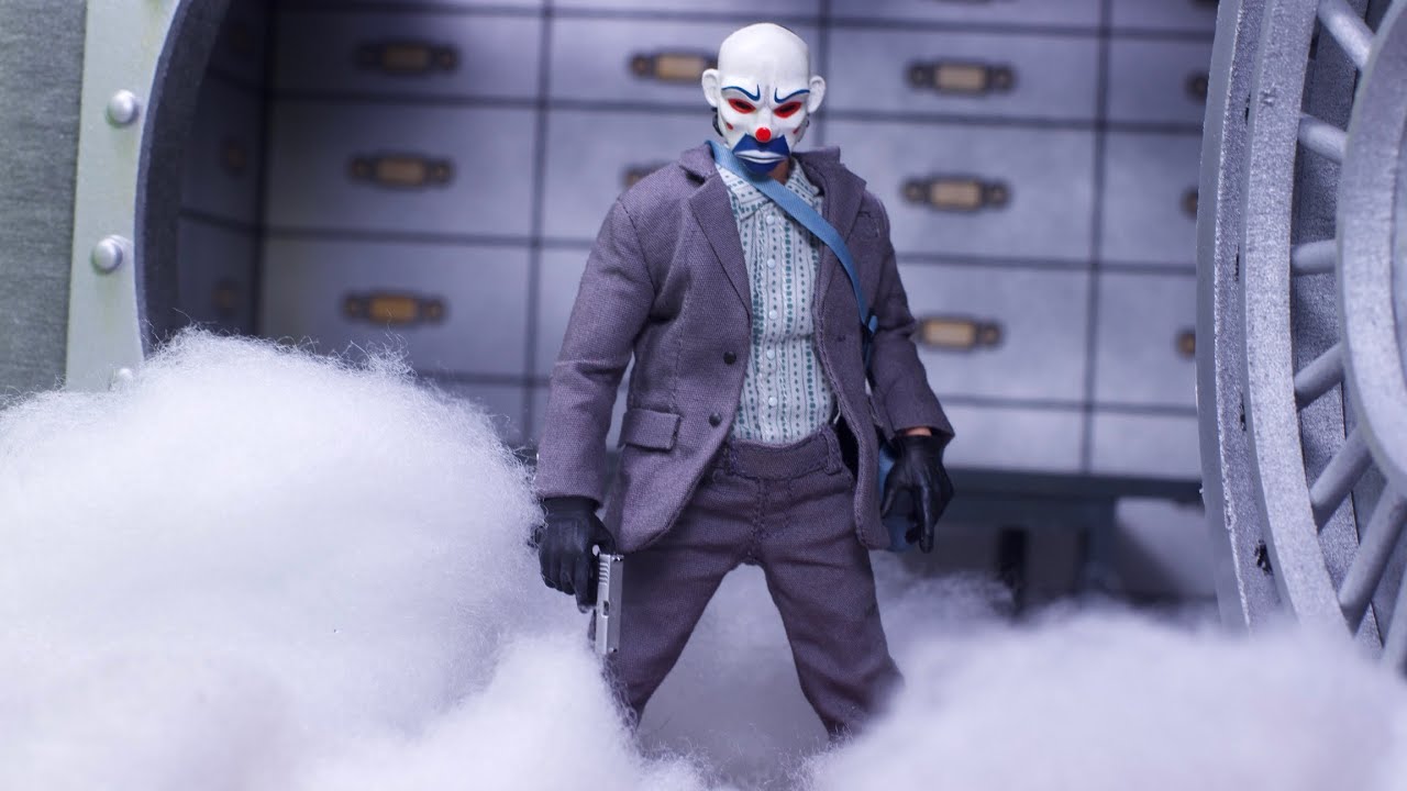 Soap Studio 1:12 The Dark Knight: Bank Robber Joker Video