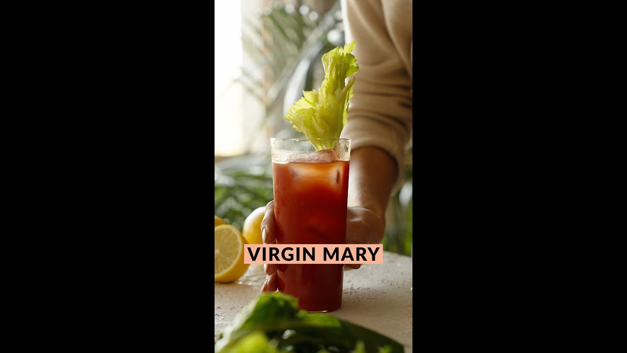 Virgin Mary cocktail recipe with tomato, lemon and spice 🍅