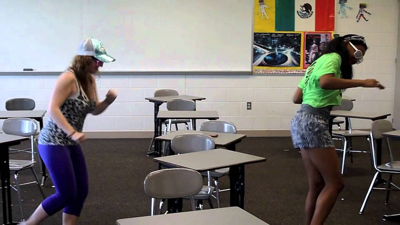 IB Diploma Anthem (Everyday I'm Studyin')