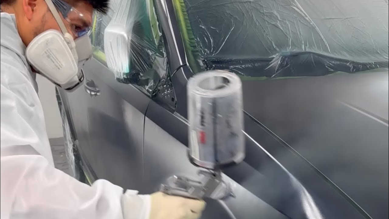 Cómo pintar carro con solvente