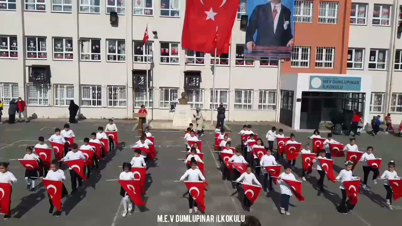 29 EKİM CUMHURİYET BAYRAMI DALGA DALGA BAYRAĞIM GÖSTERİSİ (Zuhal & Cihan EROT)