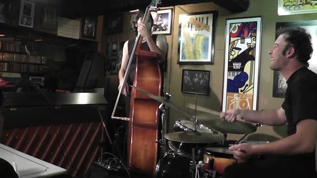 SUMRRÁ - Lisboa 5pm (A Coruña, jazz Filloa 28.9.11) [HD]