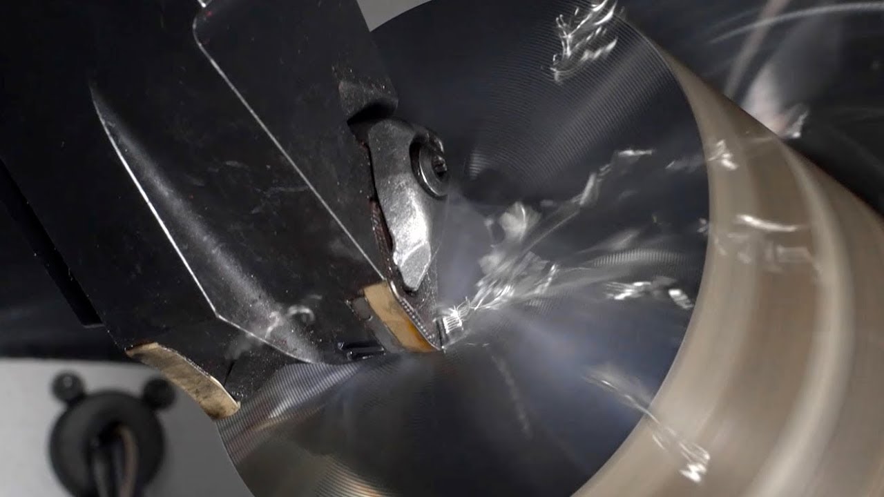 PrimeTurning™ – Machining of wheel stub with CoroTurn® Prime Twin tool holder