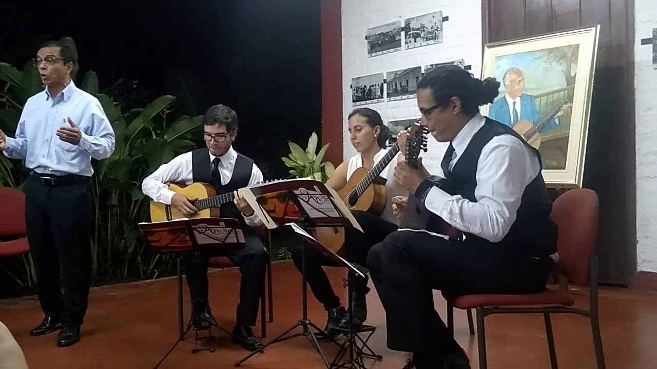 Esfinges, Manuel Salazar