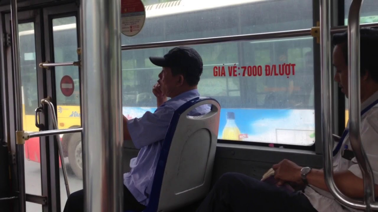 BUS Racing to Tran Khanh Du bus park