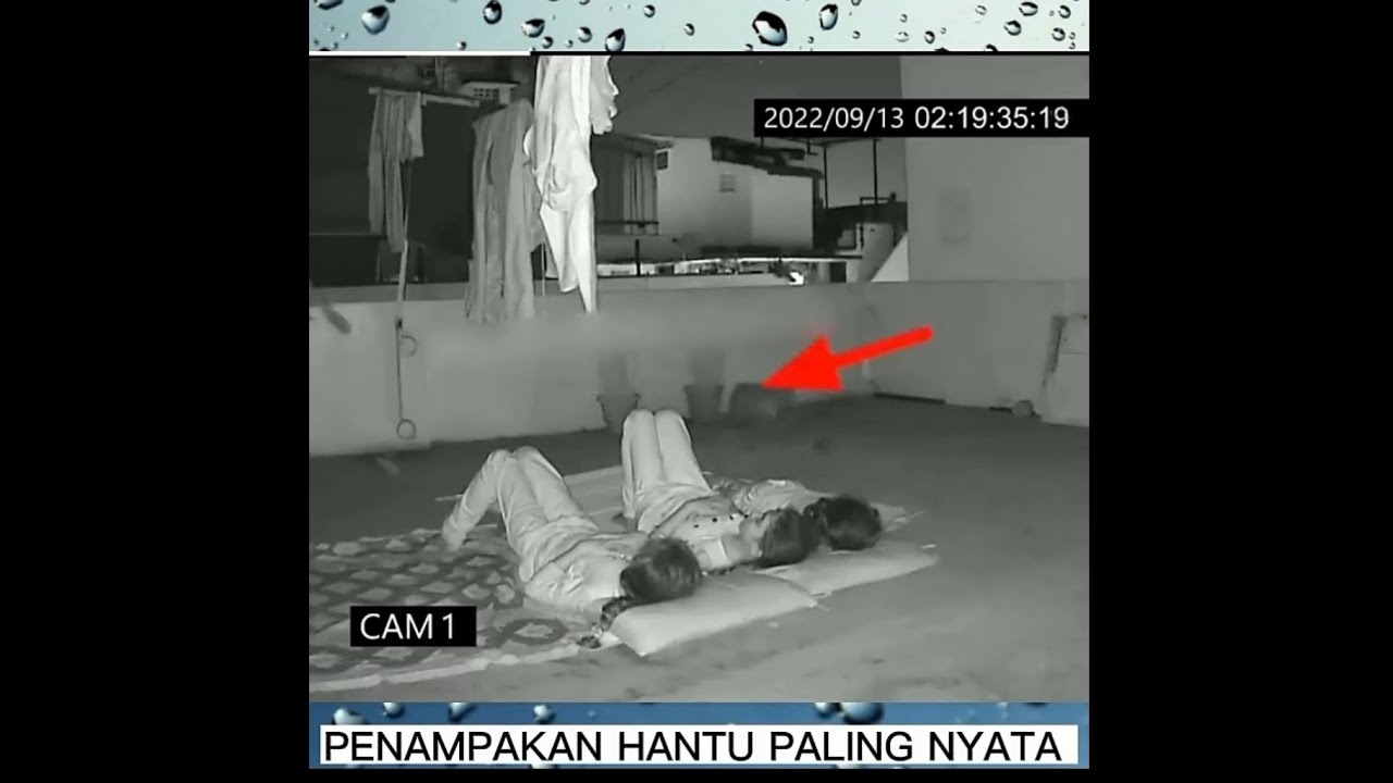 PENAMPAKAN SOSOK YANG TEREKAM KAMERA