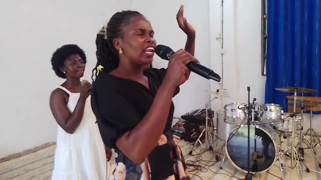 WORSHIP HIS HOLY NAME!! with Reach out choir 🙏