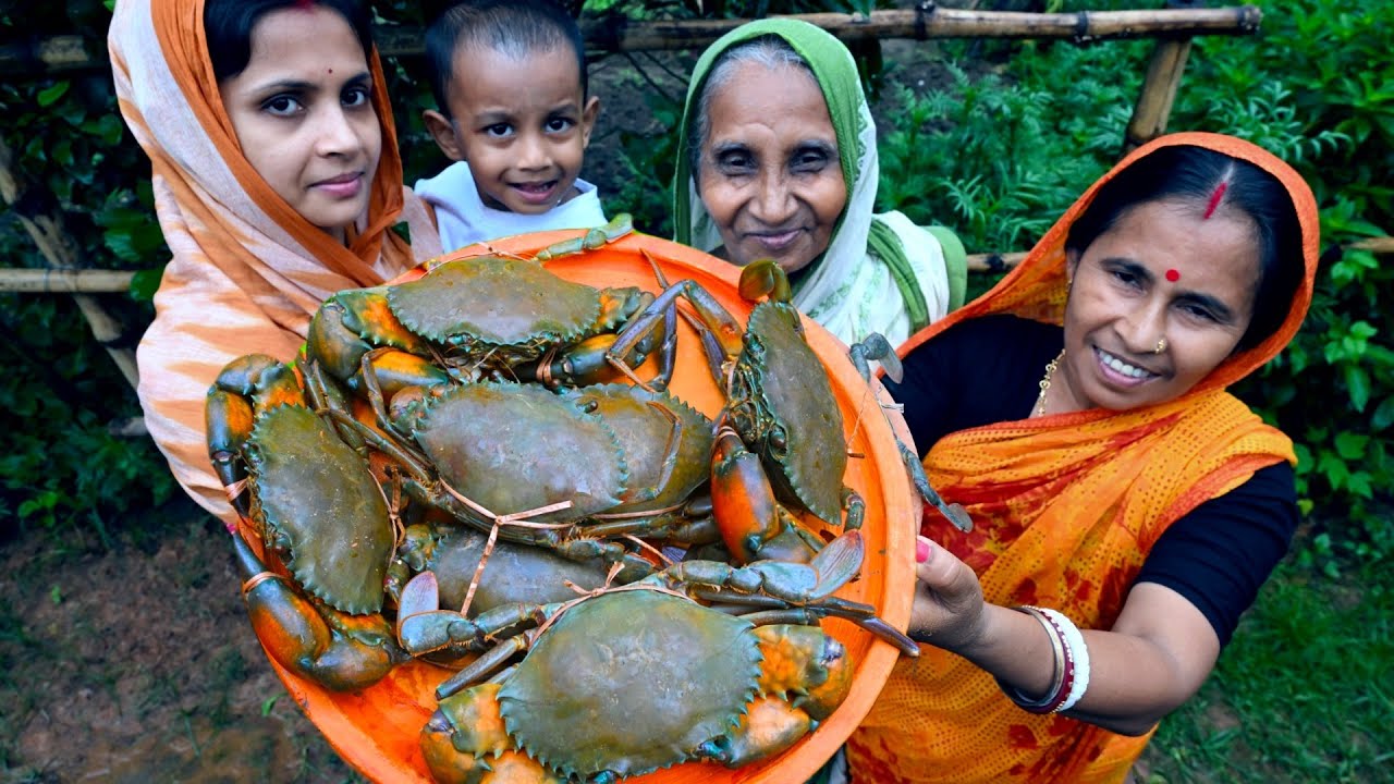 সুন্দরবনের পদ্ধতিতে কাঁকড়ার লাল ঘিলু দিয়ে কাঁকড়া রান্না করে খাওয়া | Sundarbon Style cook River Crab