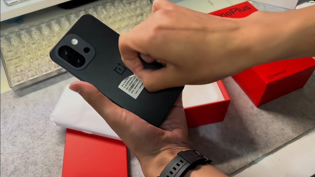 OnePlus 13T 5G Unboxing & Review | Mini Flagship Compact Phone!