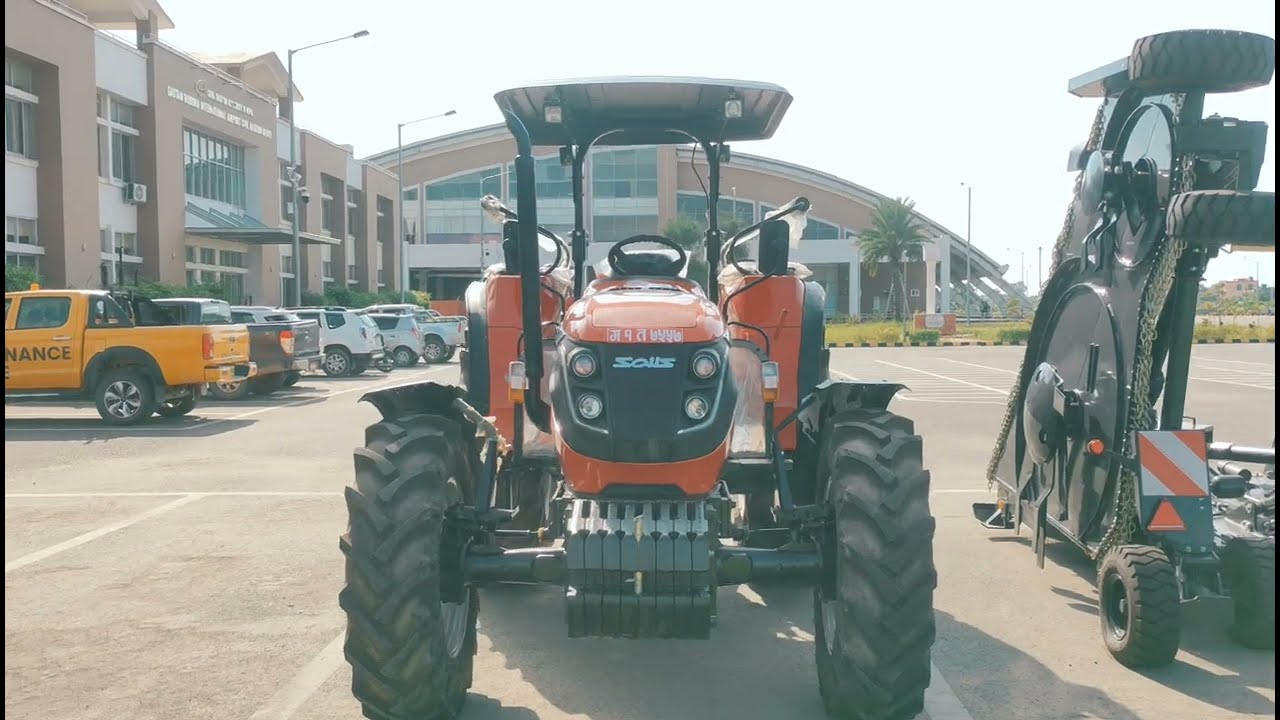 Solis tractor 90 HP | 4WD at international airport