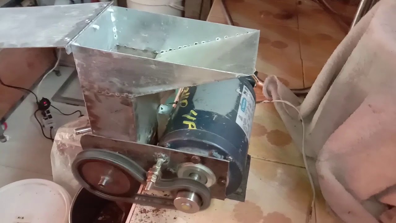 Mechanizing Cacao post harvest production | Protoype Roaster. High speed Cracker, Winnowing machines