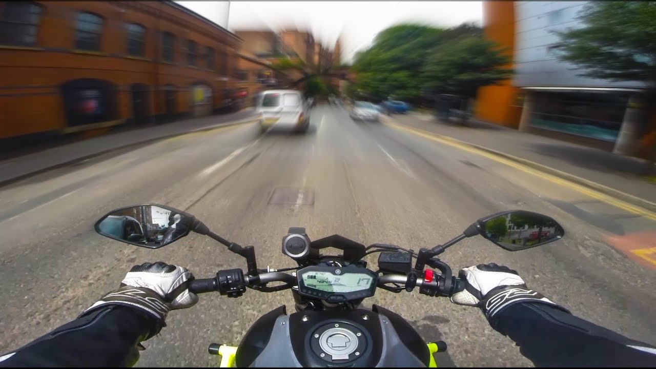 Yamaha MT07 Test Ride/Initial Review | Full Akrapovic Exhaust System!