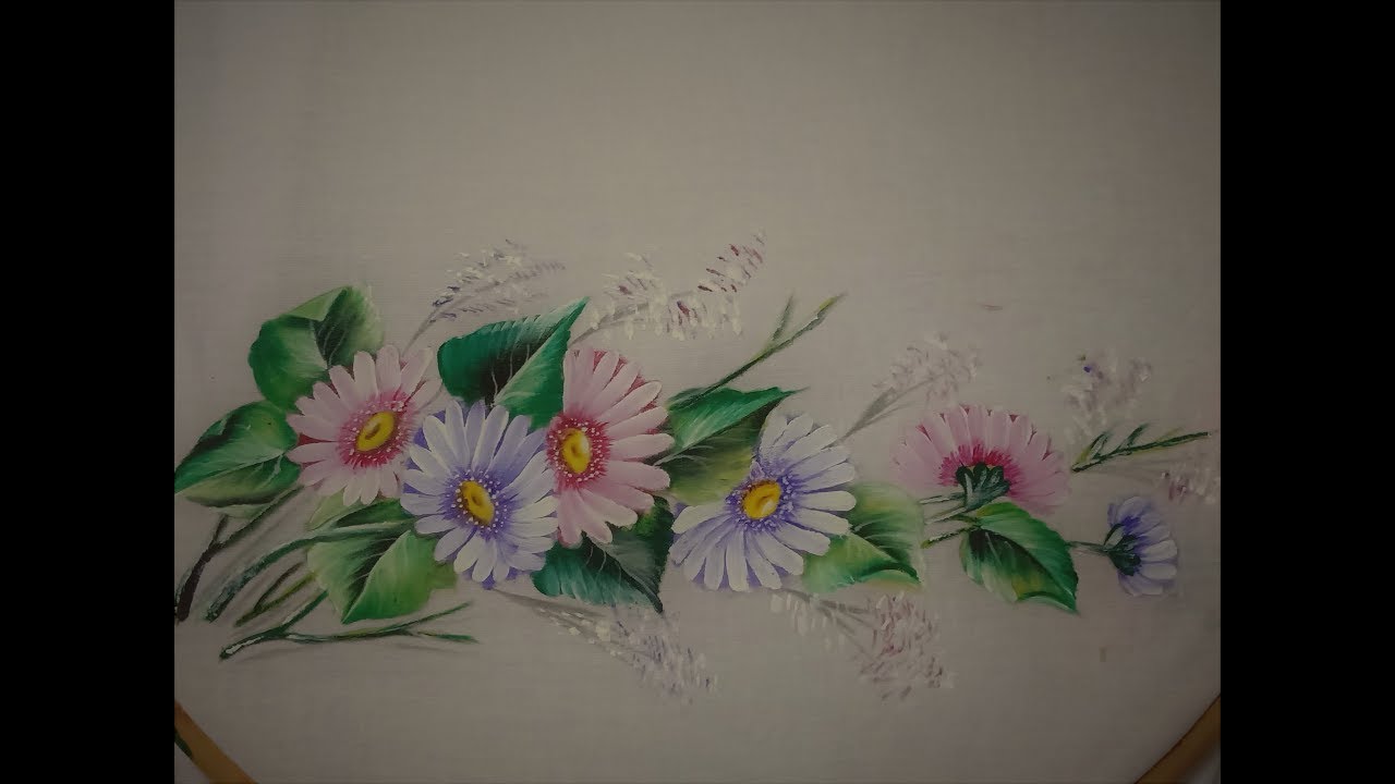 Fabric painting on clothes. Fabric painting techniques. Daisies painting with round brush.