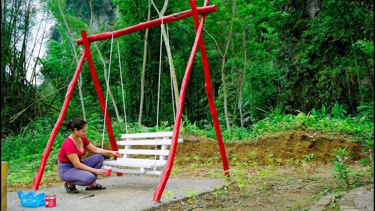 Single mother builds a swing for her son