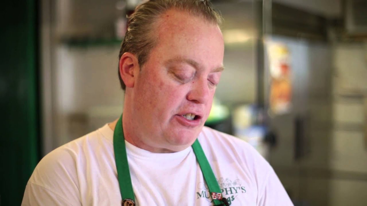 Vienna Beef Grill Skills: Polish Sausage at Murphy's Red Hots