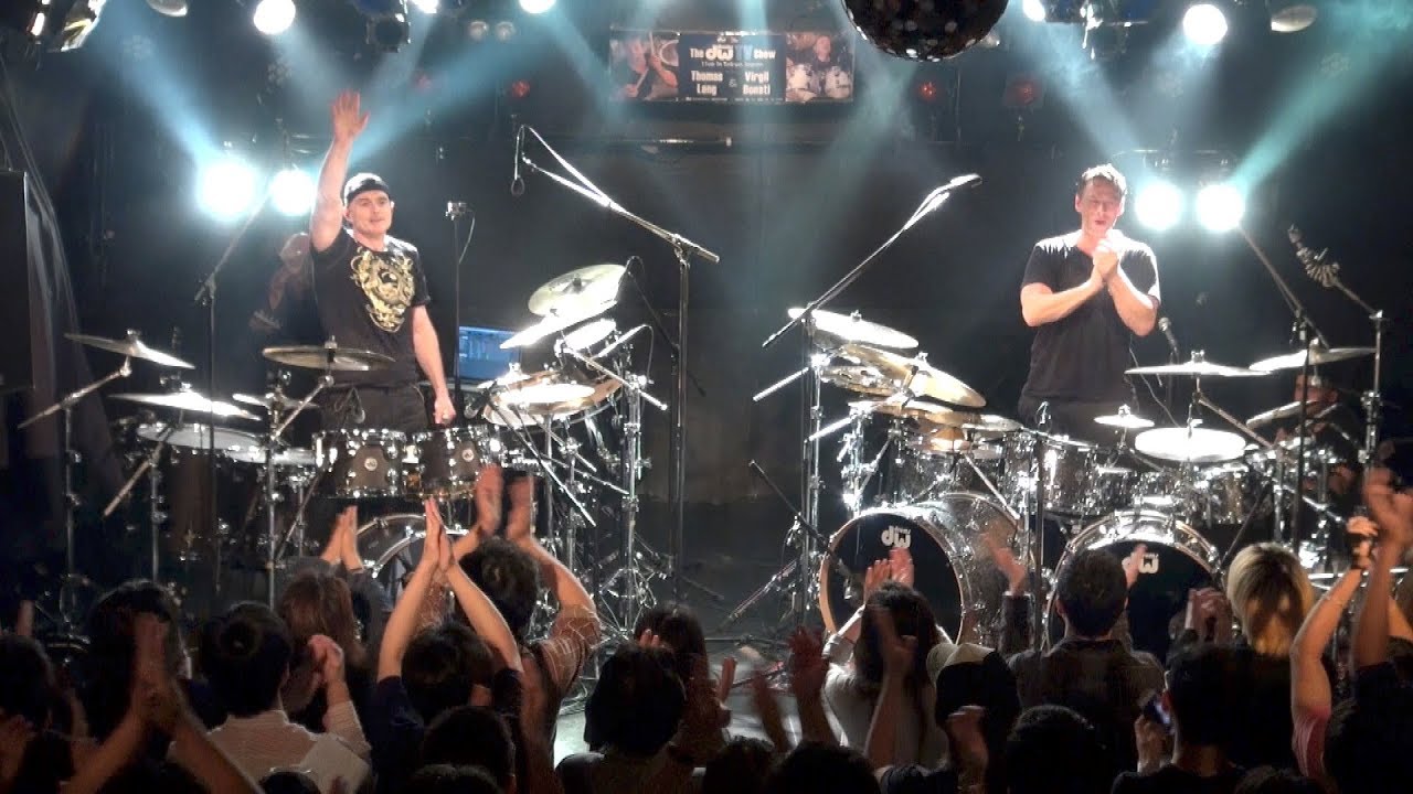 DW TV Show Tour - Tokyo - The Sphere (complete song) TV Show Theme & Behind The Scenes