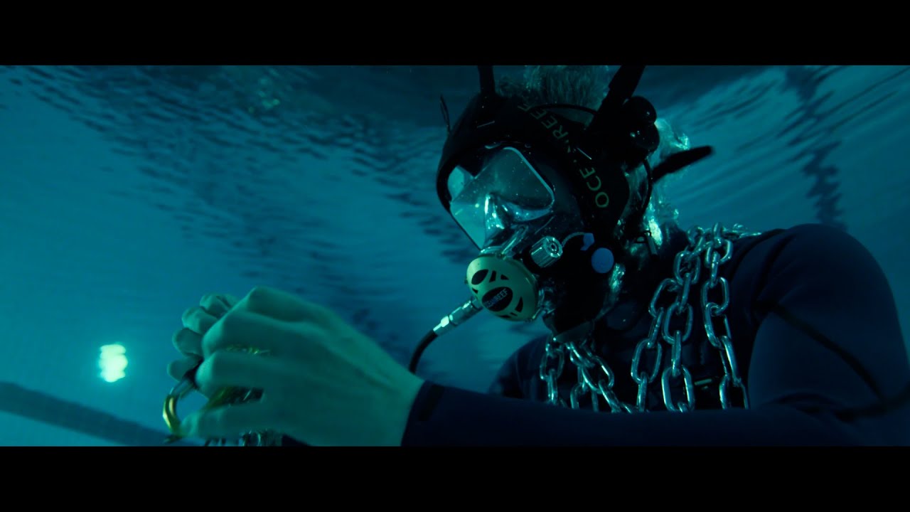 OCEAN REEF Full-Face Mask in the film 
