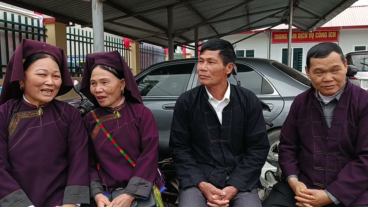 Giao lưu hát shi hội xã chiến thắng 20 tháng giêng 