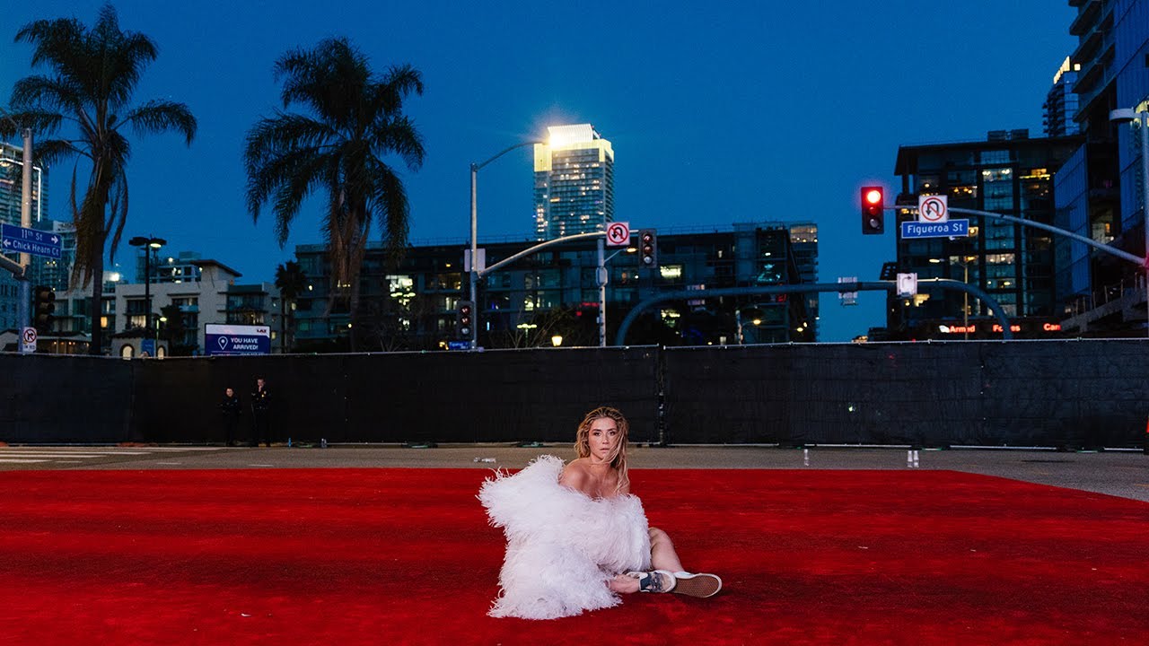 Kesha - RED FLAG. (Red Carpet) OFFICIAL MUSIC VIDEO