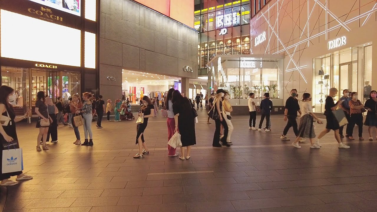 Leisure walk from Bukit Bintang to Pavilion Mall Kuala Lumpur 22 May 2022