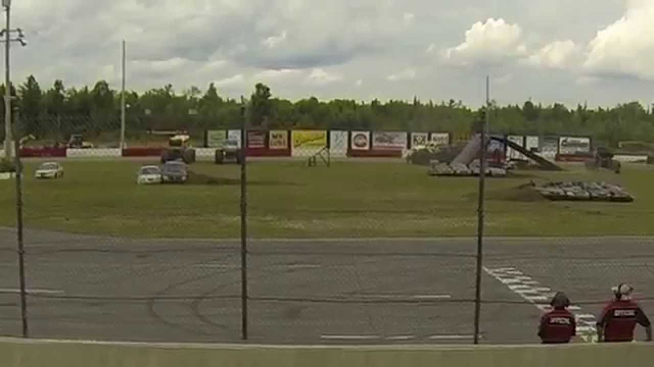 Monster Trucks 2014-07-27 Stittsville
