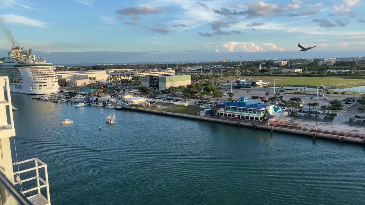 Disney Dream - Sail away with Horns in Port Canaveral.