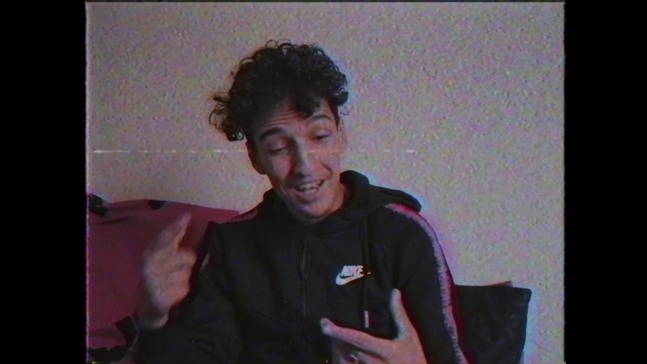 Loco - Run Away  (clip officiel)