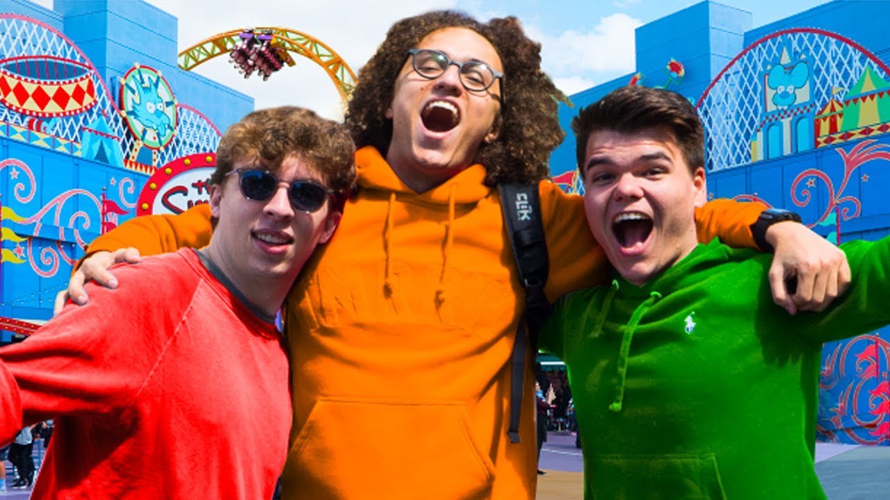 JELLY SLOGOMAN AND KWEBBELKOP VISIT A THEME PARK !