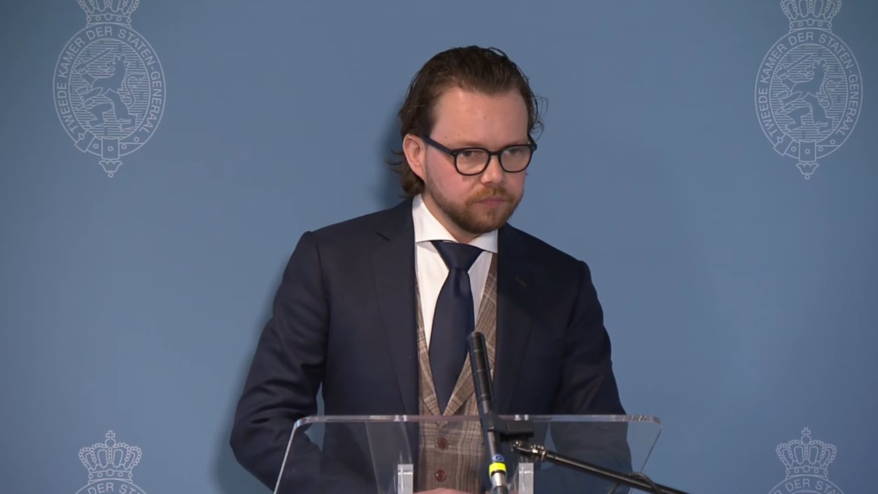 Persconferentie voorzitter parlementaire enquêtecommissie Corona Daan de Kort over het onderzoek
