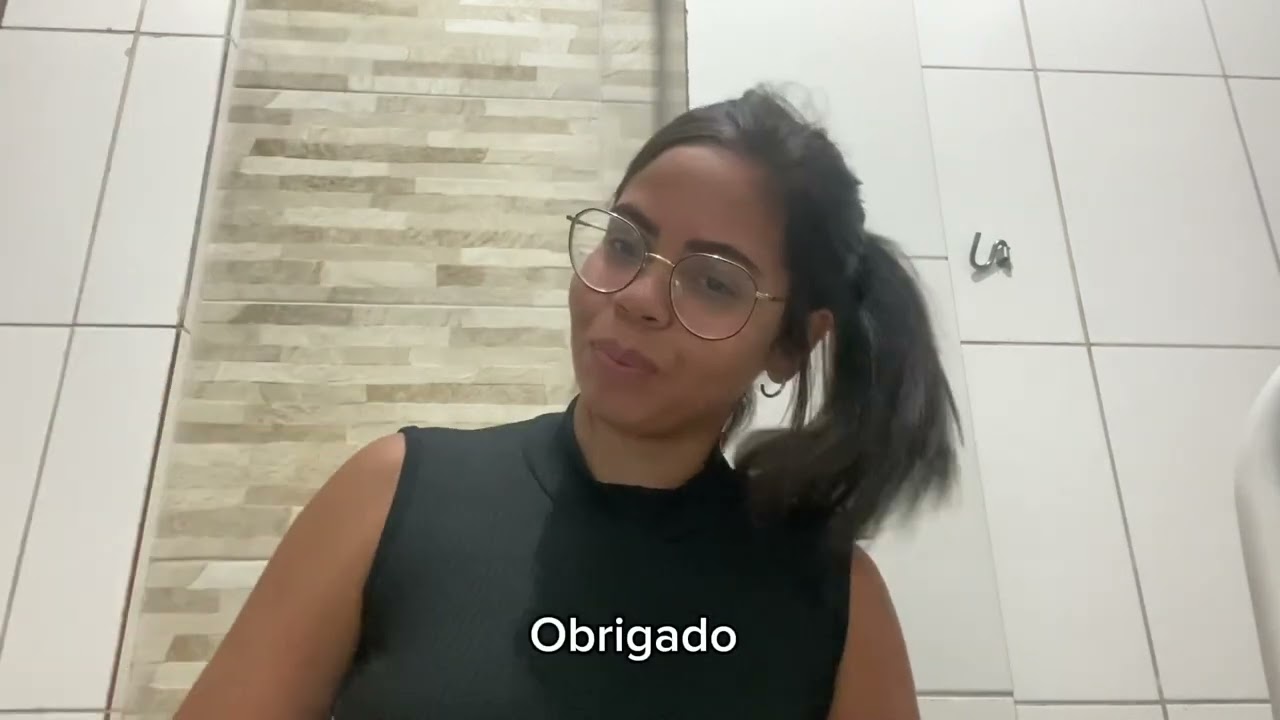 5 Sinais e 5 Verbos em Libras. UFAL