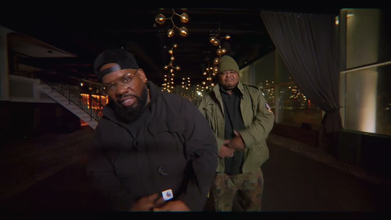 Stomp Around - Hanz On feat. Raekwon and M.O.W.E.