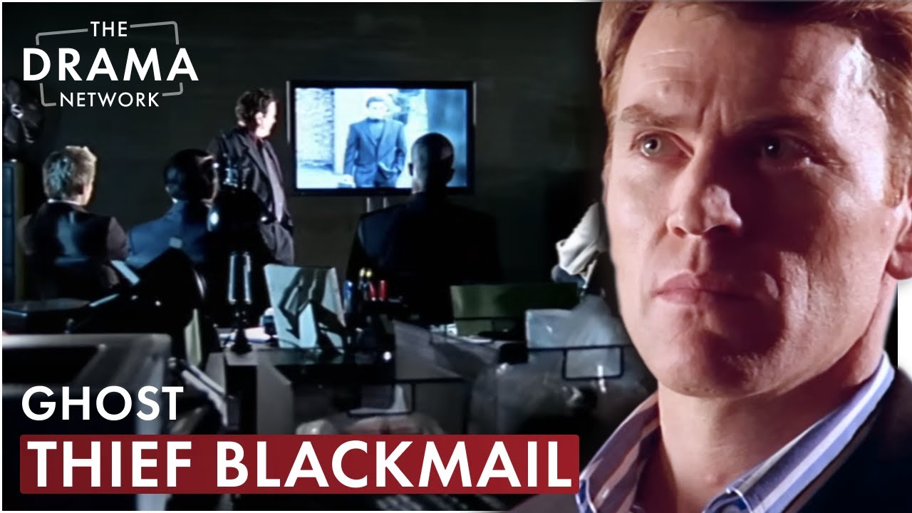 Blackmail Strategy After Cocaine Bust | Hustle | S03 E06