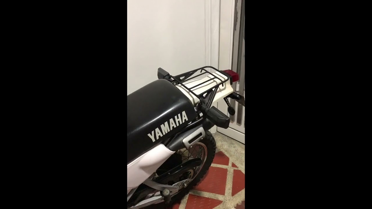 DT 125 modelo 97 mejor conservada original en colombia motor estándar único dueño 60 mil k org