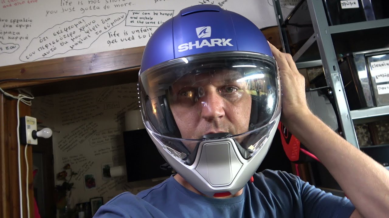 The 2022 SHARK pop up helmet