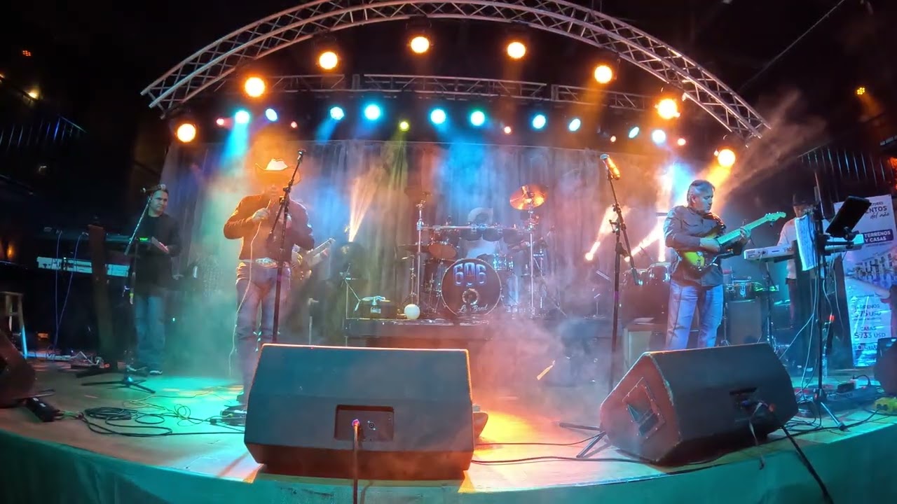 Si Te Vuelves A Enamorar by Los Castigados