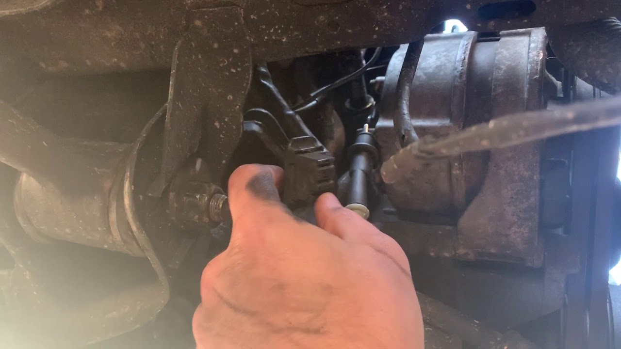 Mercedes 300D Alternator Issues Again