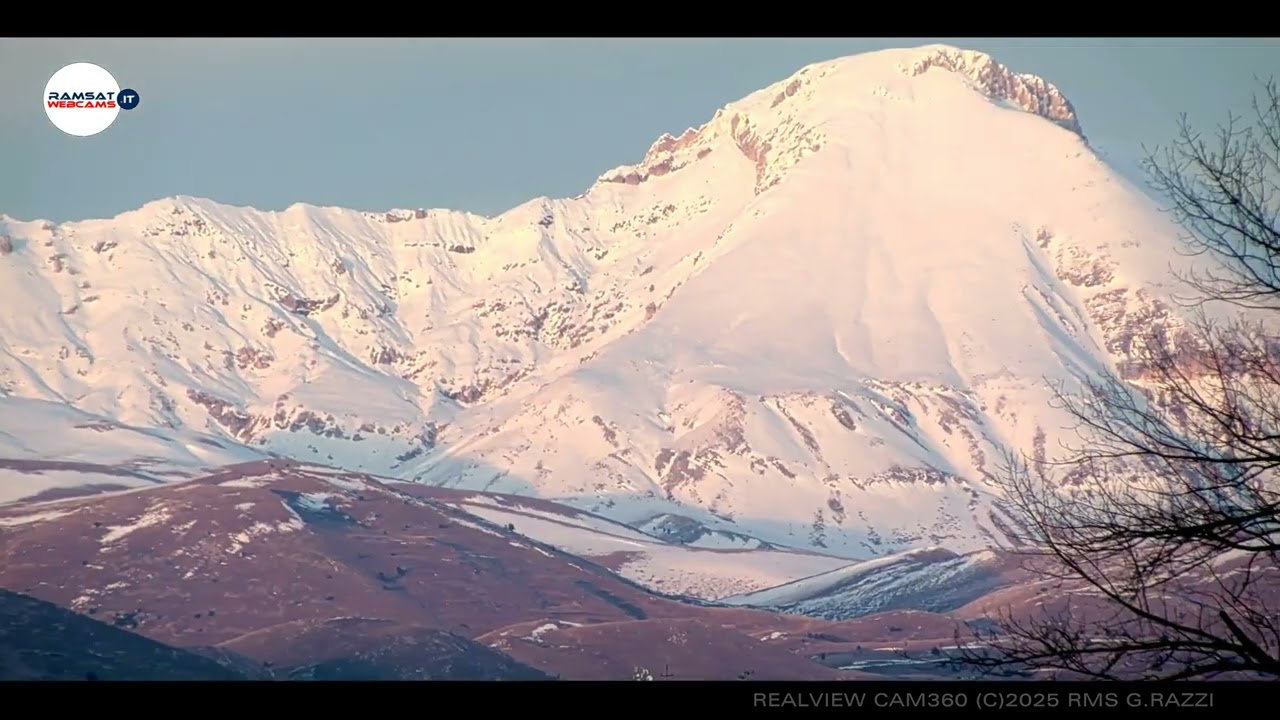 REALVIEWCAM360 4k 30x ... vp.09 - Ultra Panoramic Webcam Service (C)2025 by RAMSAT.it