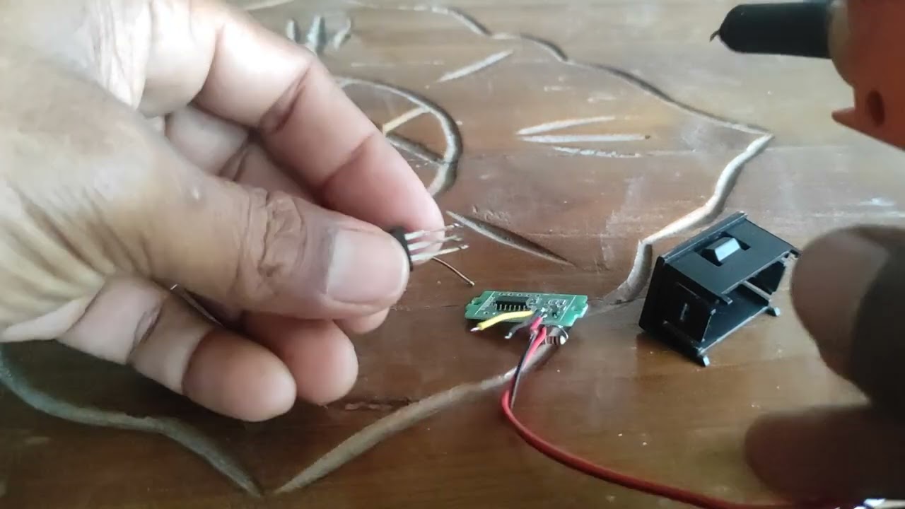 Cara memperbaiki VOLT METER DC digital yang mati IC 7805 | CARA ELEKTRONIK
