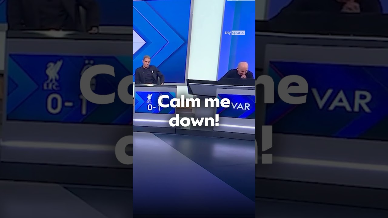 Mike Dean hides behind his VAR monitor! 🫣