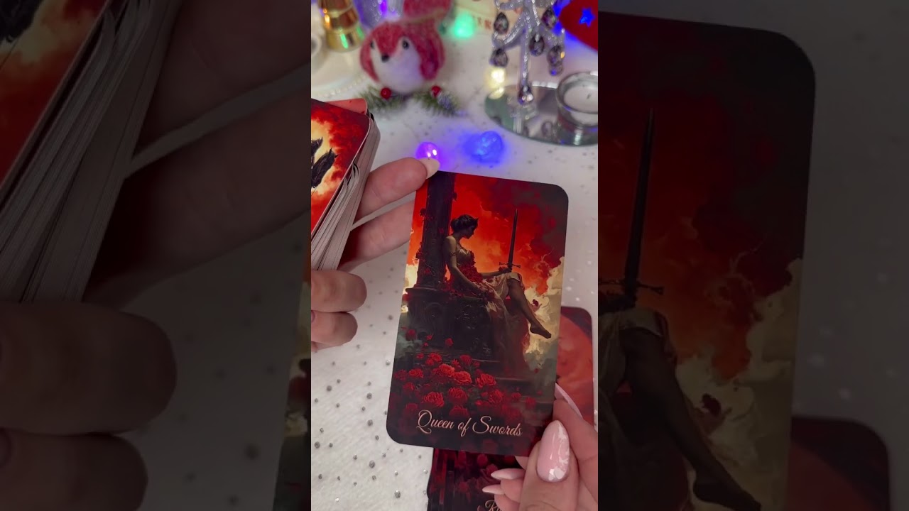 Обзор Scarlet Rose Tarot