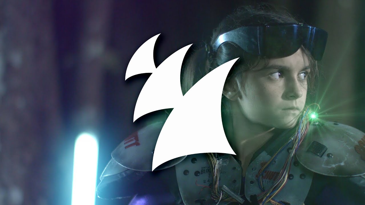 Carl Nunes & TripL - Better World (Official Music Video)