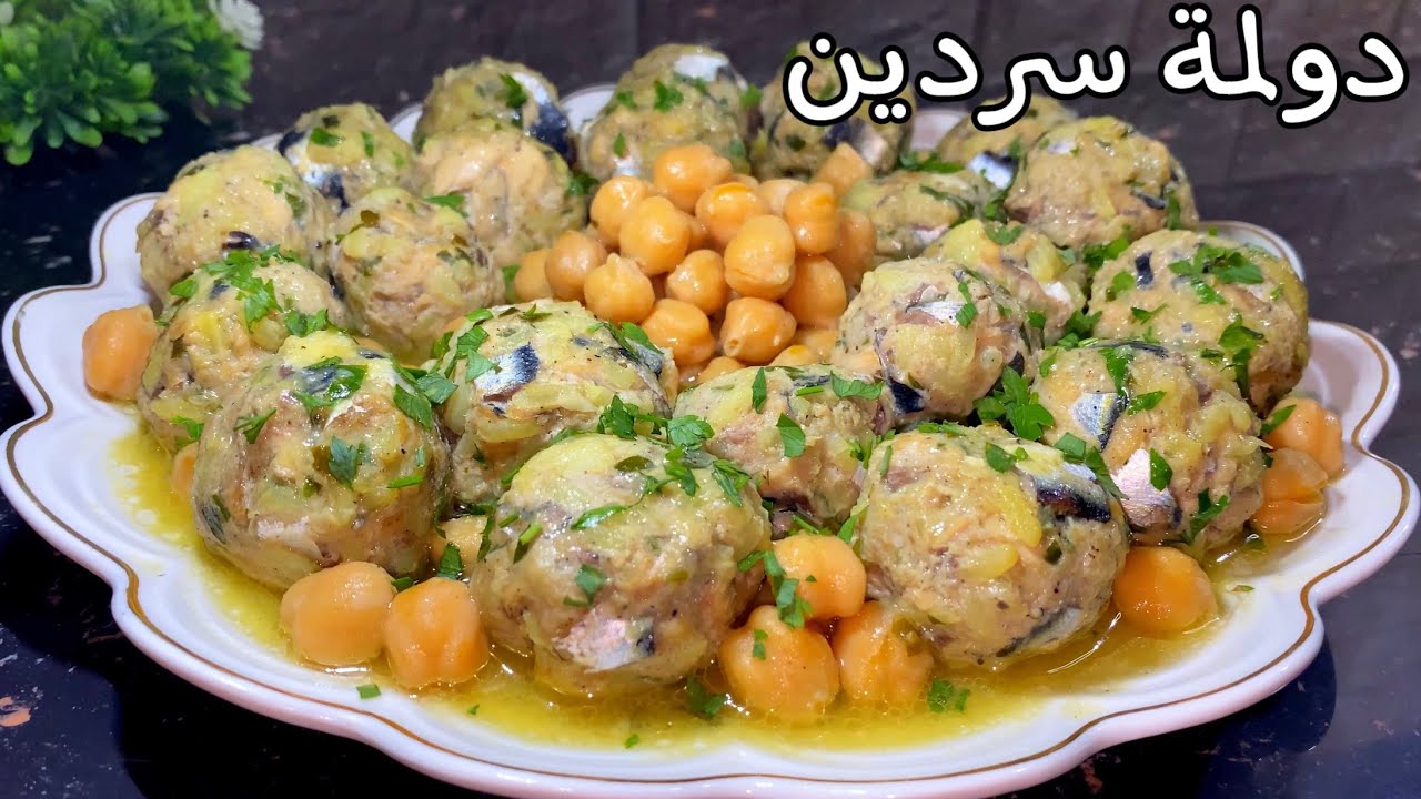 دولمة سردين مرقا بيضاء بالمعدنوس الله الله مرقا صافية وليبول بيوضا خفاف وبنان كالعسل🐟🐟🍋💯
