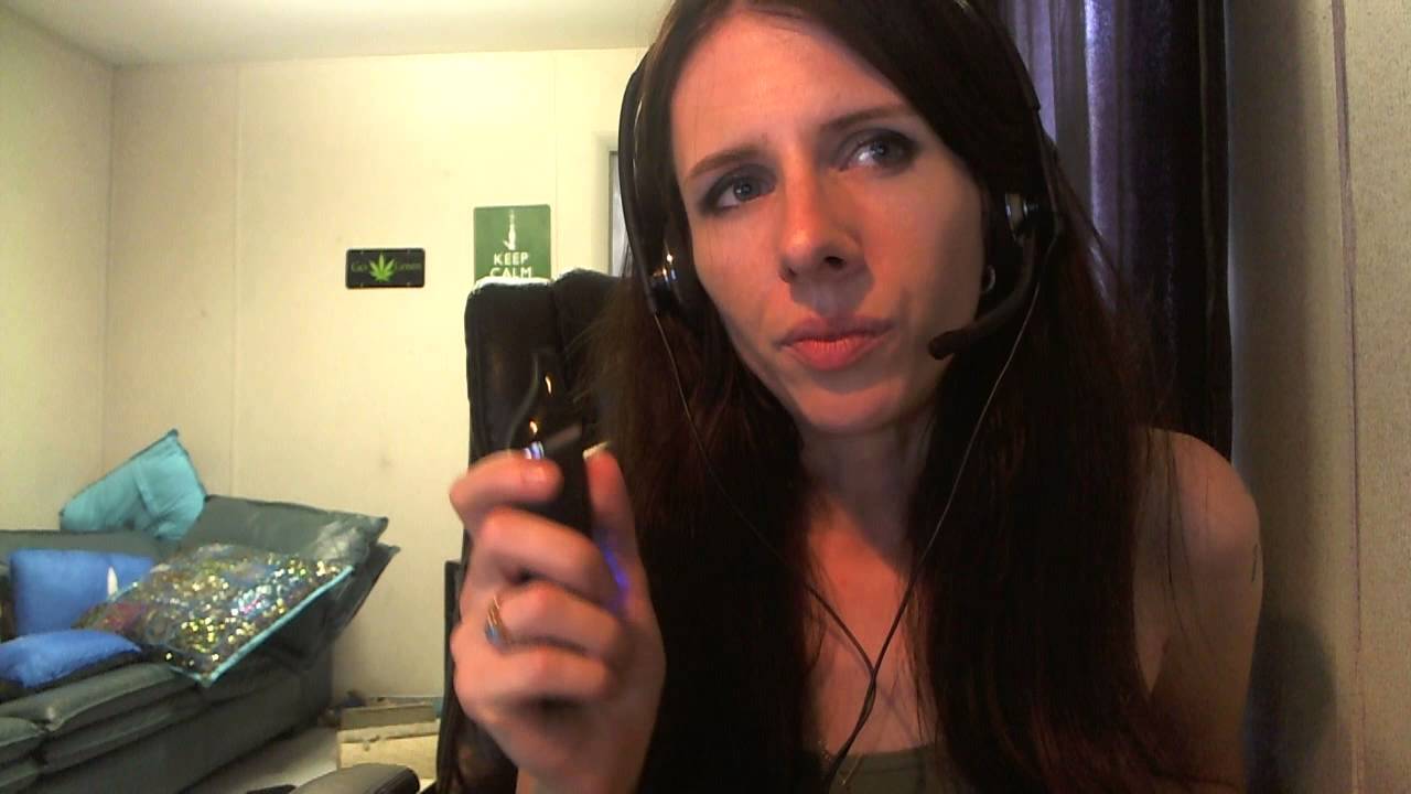 Linda reviews the Atmos Vicod Portable Vaporizer